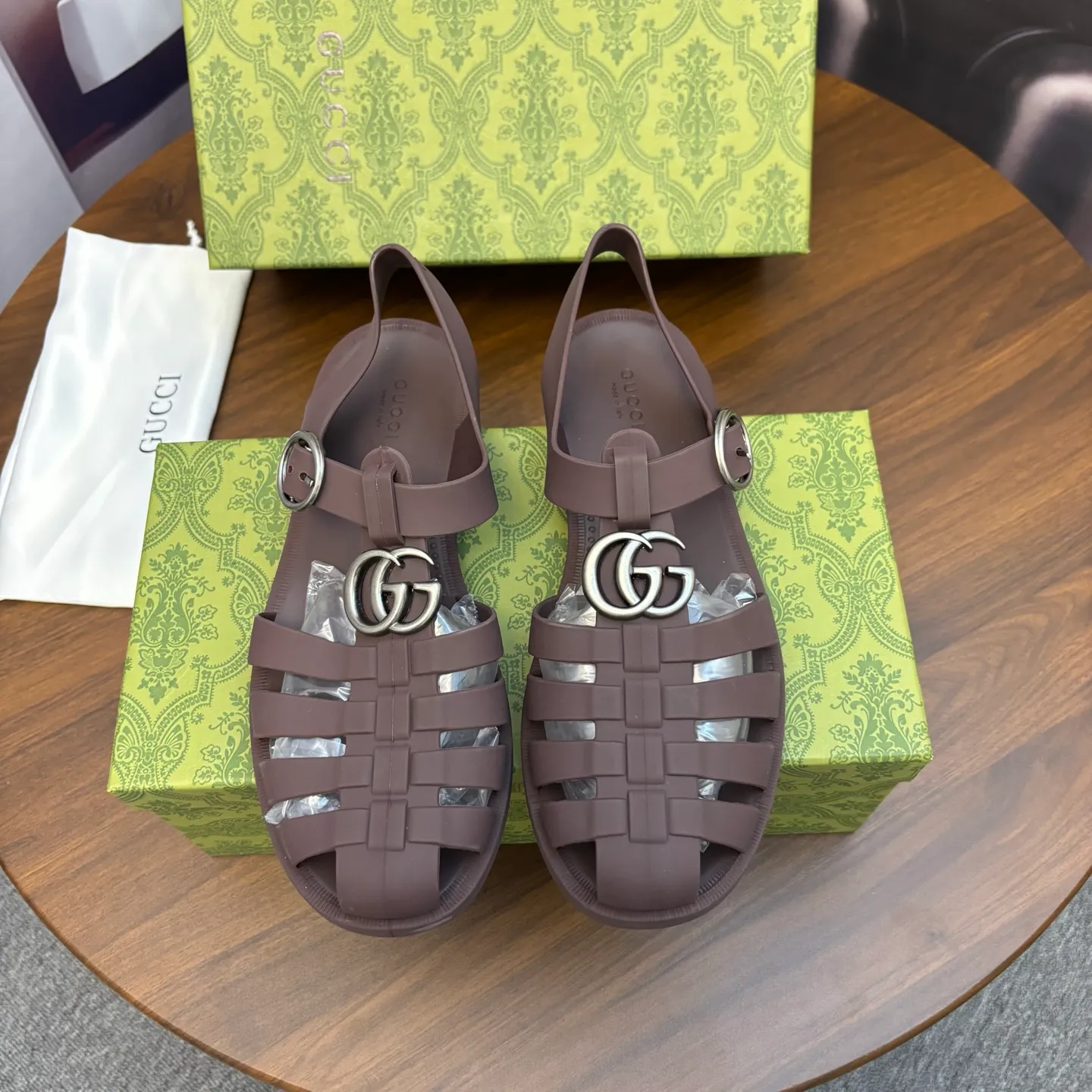 Men's shoes 260💰 [Gucci] Counter quality, top-quality original goods, real photos! Original TPU material, fine workmanship, comfortable; genuine 1:1 replica Size: 36 ~ 46